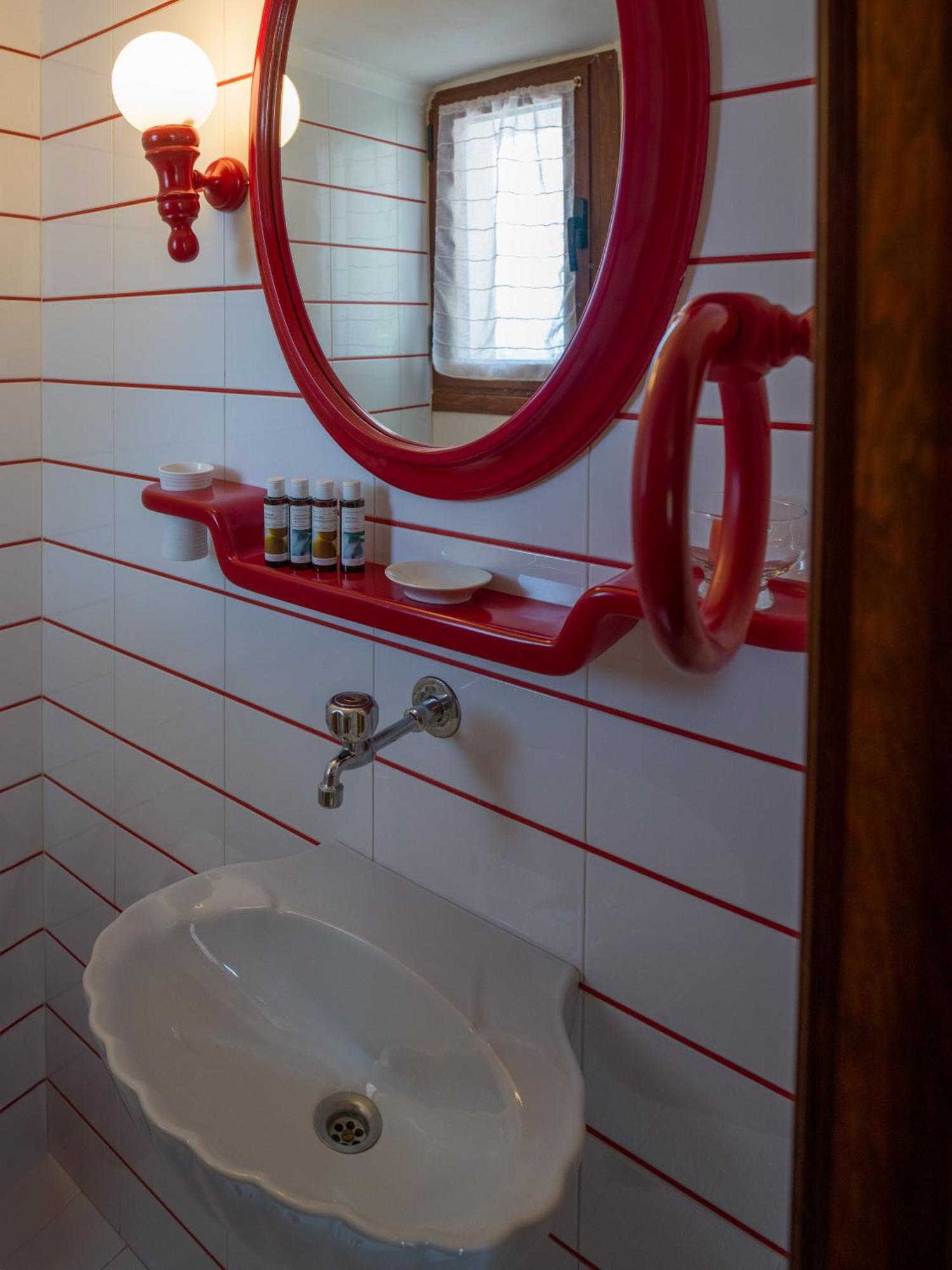 Traditional Luxury Villa Armonia Aigio Bagian luar foto