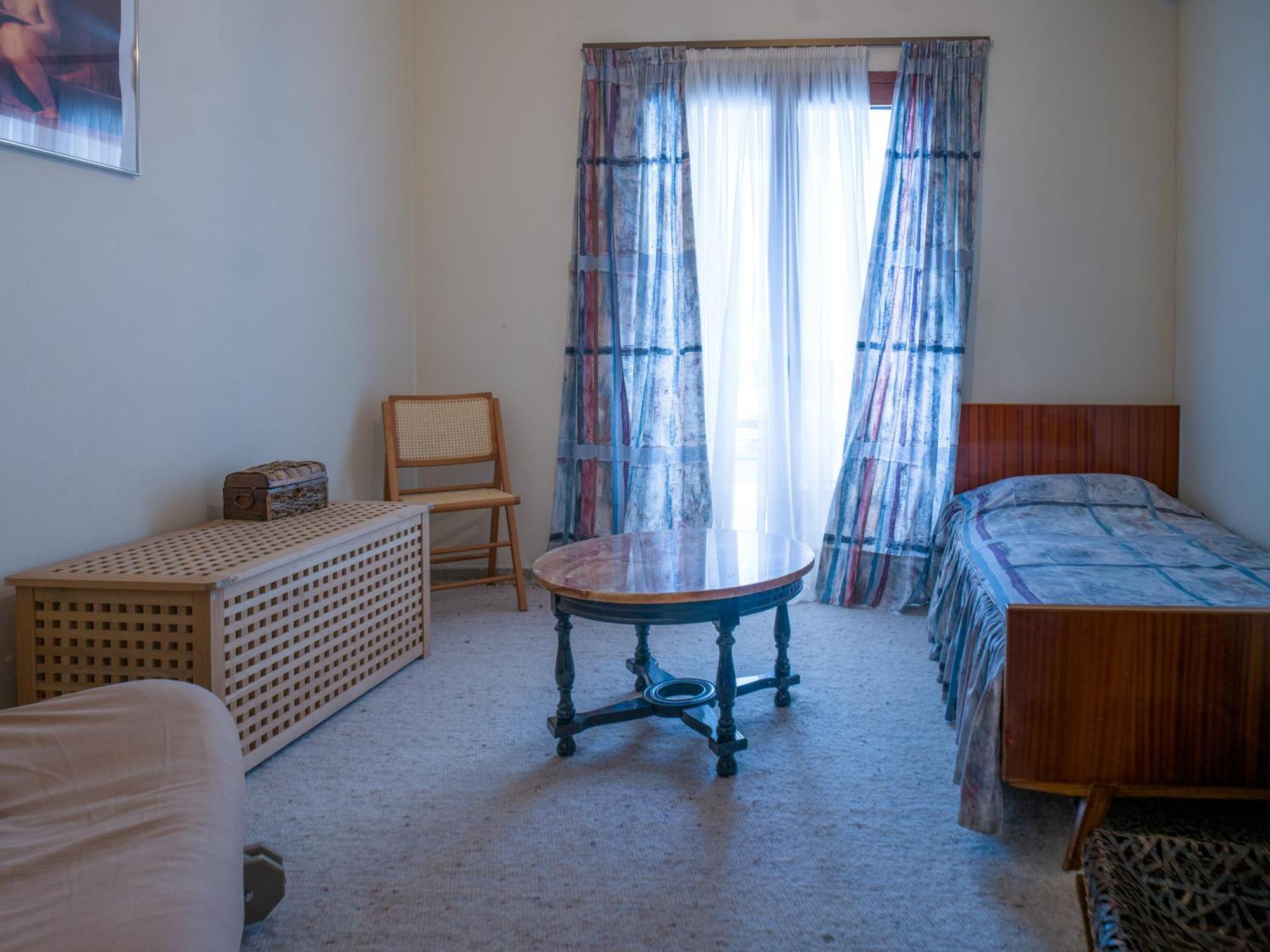 Traditional Luxury Villa Armonia Aigio Bagian luar foto